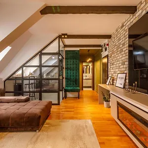 Urban Oasis With Parking Apartamento Bucarest