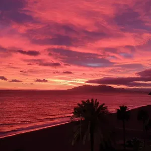 Moderno Piso Céntrico Frente Al Mar Con Gran Terraza Apartamento Rincón de la Victoria